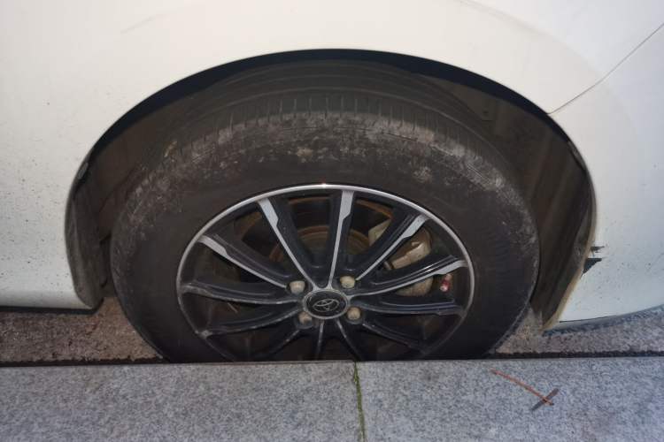 Used Toyota YARiS L Zhi Xiang 2020 1.5L CVT Leading Edition Right Front Wheel Hub