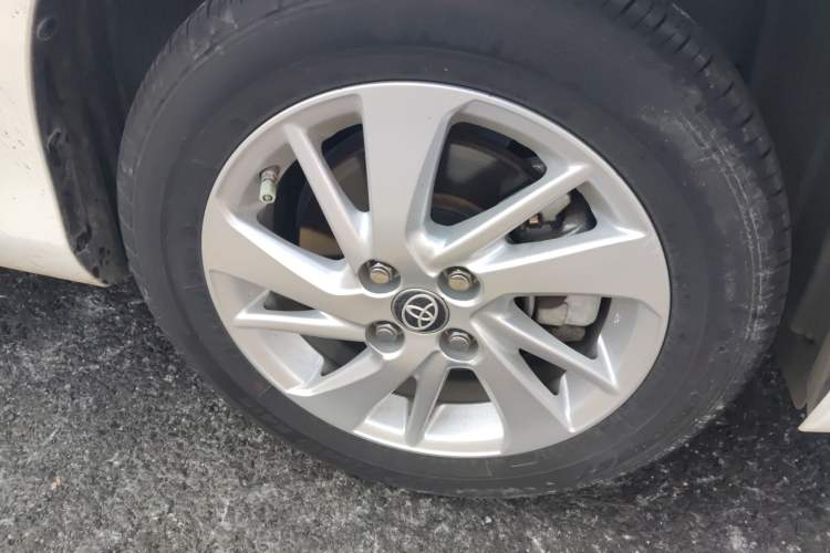 Used Toyota YARiS L Zhi Xiang 2020 1.5L CVT Leading Edition Right Front Wheel Hub