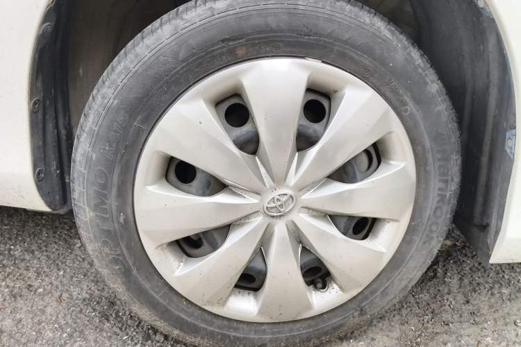 Used Toyota YARiS L Zhi Xiang 2020 1.5L CVT Leading Edition Right Front Wheel Hub
