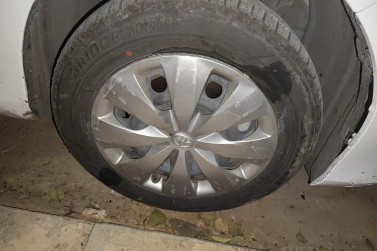 Used Toyota YARiS L Zhi Xiang 2020 1.5L CVT Leading Edition Right Front Wheel Hub