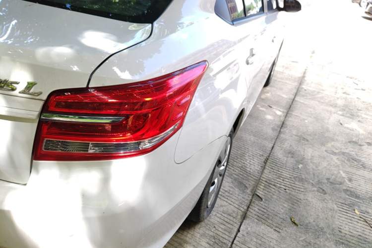 Used Toyota YARiS L Zhi Xiang 2020 1.5L CVT Leading Edition Right Rear Taillight