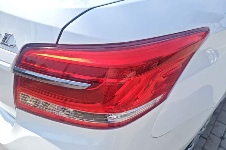 Used Toyota YARiS L Zhi Xiang 2020 1.5L CVT Leading Edition Right Rear Taillight