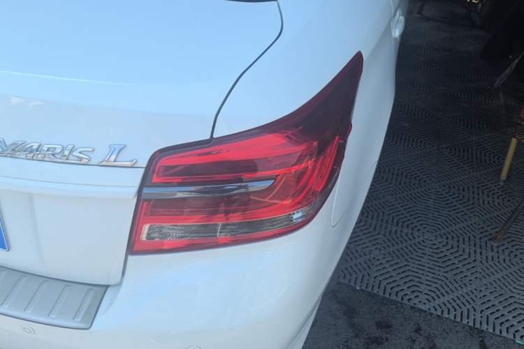 Used Toyota YARiS L Zhi Xiang 2020 1.5L CVT Leading Edition Right Rear Taillight
