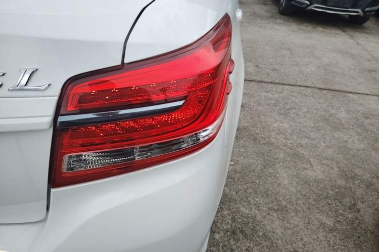 Used Toyota YARiS L Zhi Xiang 2020 1.5L CVT Leading Edition Right Rear Taillight