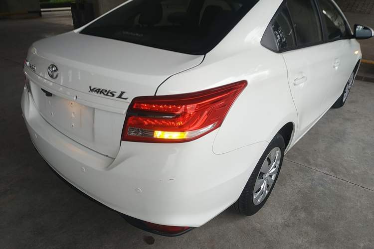 Used Toyota YARiS L Zhi Xiang 2020 1.5L CVT Leading Edition Right Rear Taillight
