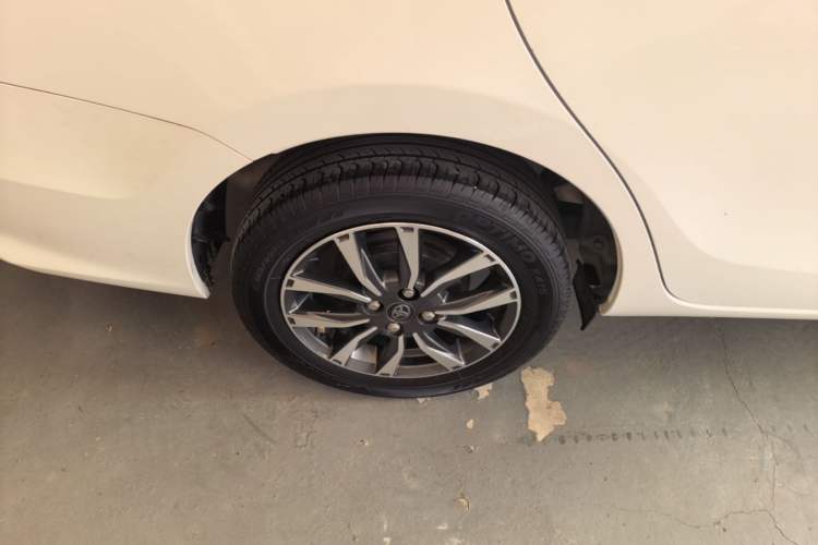 Used Toyota YARiS L Zhi Xiang 2020 1.5L CVT Luxury Edition Right Rear Wheel Hub