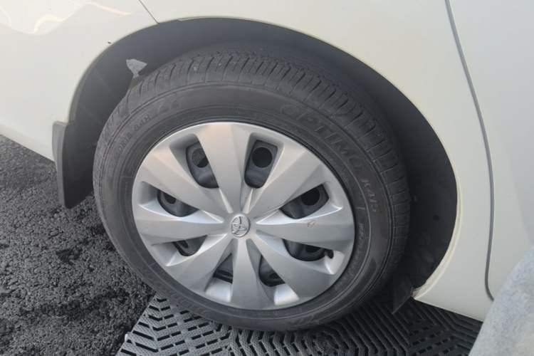Used Toyota YARiS L Zhi Xiang 2020 1.5L CVT Leading Edition Right Rear Wheel Hub