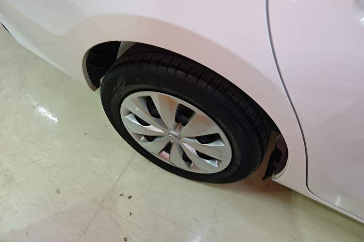 Used Toyota YARiS L Zhi Xiang 2020 1.5L CVT Leading Edition Right Rear Wheel Hub