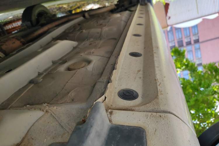 Used Toyota YARiS L Zhi Xiang 2020 1.5L CVT Leading Edition Right Side Sill