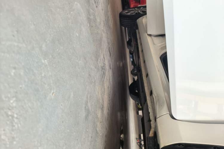Used Toyota YARiS L Zhi Xiang 2020 1.5L CVT Luxury Edition Right Side Sill