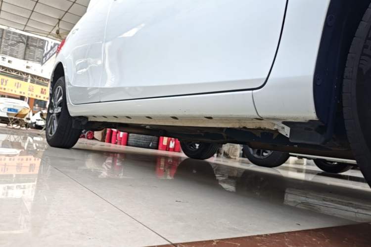 Used Toyota YARiS L Zhi Xiang 2020 1.5L CVT Leading Edition Right Side Sill