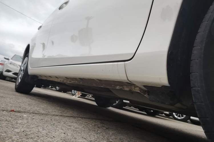 Used Toyota YARiS L Zhi Xiang 2020 1.5L CVT Leading Edition Right Side Sill