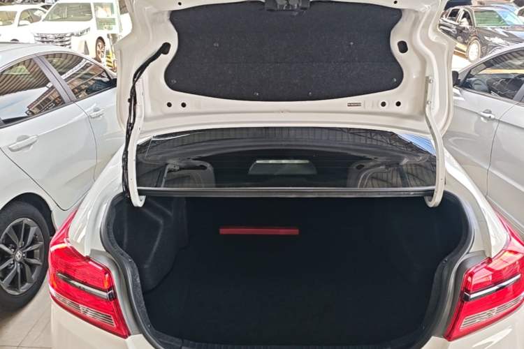 Used Toyota YARiS L Zhi Xiang 2020 1.5L CVT Leading Edition Trunk