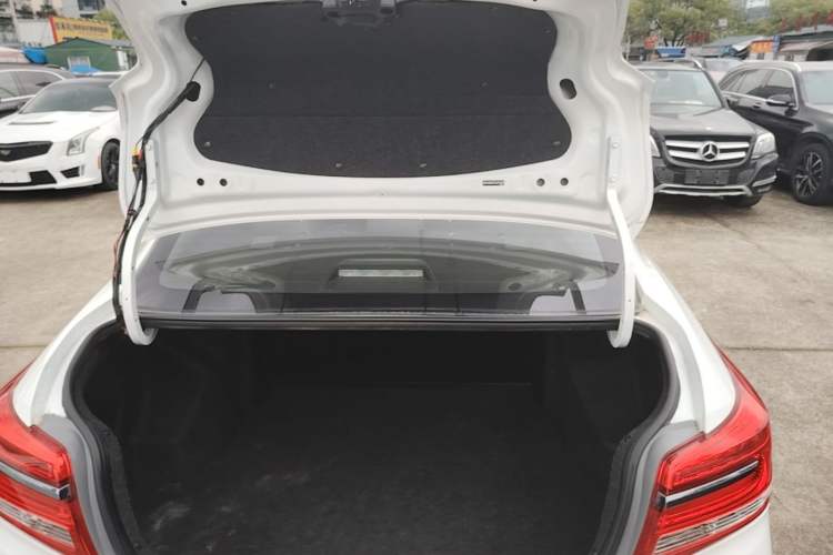Used Toyota YARiS L Zhi Xiang 2020 1.5L CVT Leading Edition Trunk