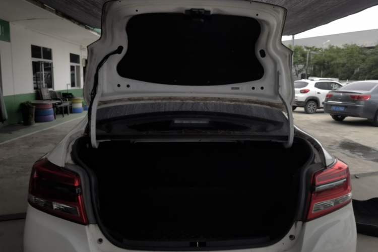 Used Toyota YARiS L Zhi Xiang 2020 1.5L CVT Leading Edition Trunk