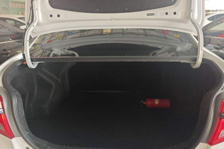 Used Toyota YARiS L Zhi Xiang 2020 1.5L CVT Leading Edition Trunk