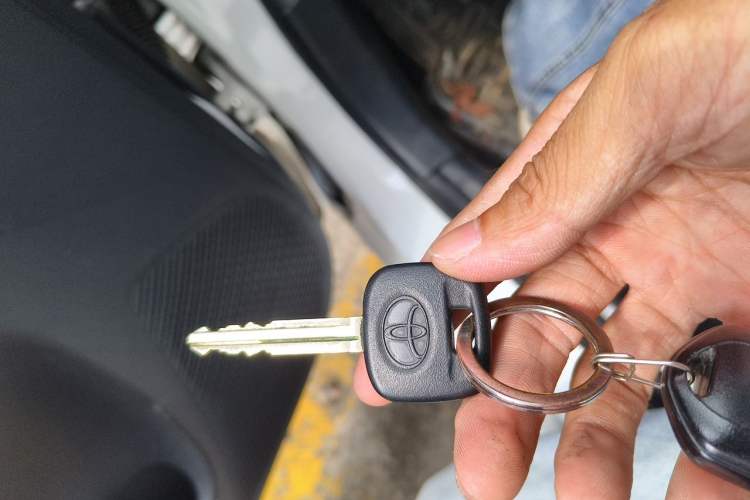 Used Toyota YARiS L Zhi Xiang 2020 1.5L CVT Leading Edition Vehicle Key