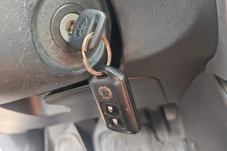 Used Toyota YARiS L Zhi Xiang 2020 1.5L CVT Leading Edition Vehicle Key