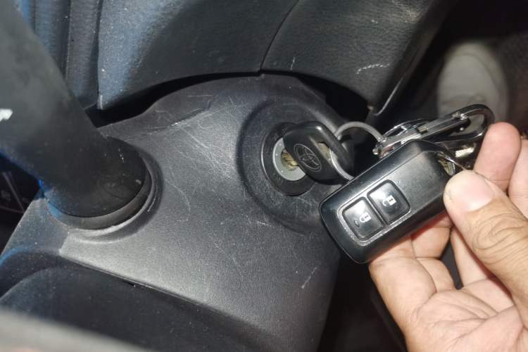 Used Toyota YARiS L Zhi Xiang 2020 1.5L CVT Leading Edition Vehicle Key