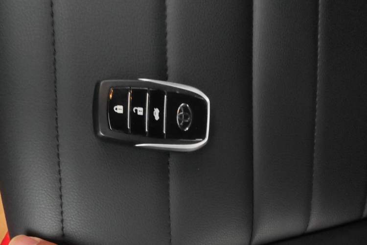 Used Toyota YARiS L Zhi Xiang 2020 1.5L CVT Leading Edition Vehicle Key