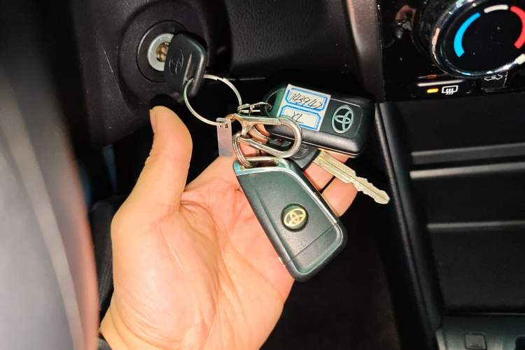 Used Toyota YARiS L Zhi Xiang 2020 1.5L CVT Leading Edition Vehicle Key
