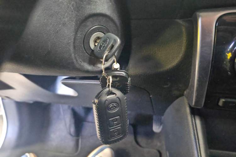 Used Toyota YARiS L Zhi Xiang 2020 1.5L CVT Leading Edition Vehicle Key