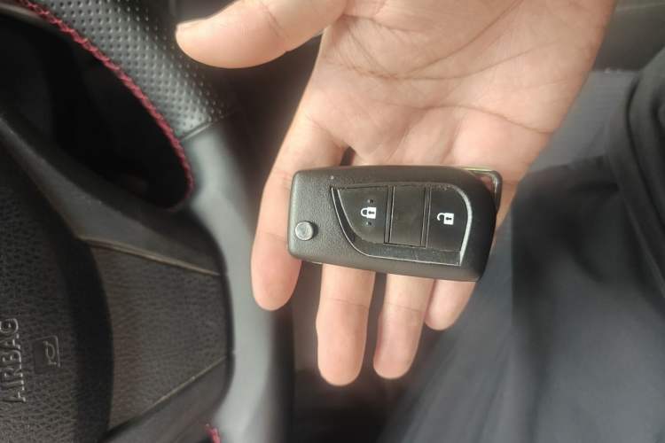 Used Toyota YARiS L Zhi Xiang 2020 1.5L CVT Leading Edition Vehicle Key