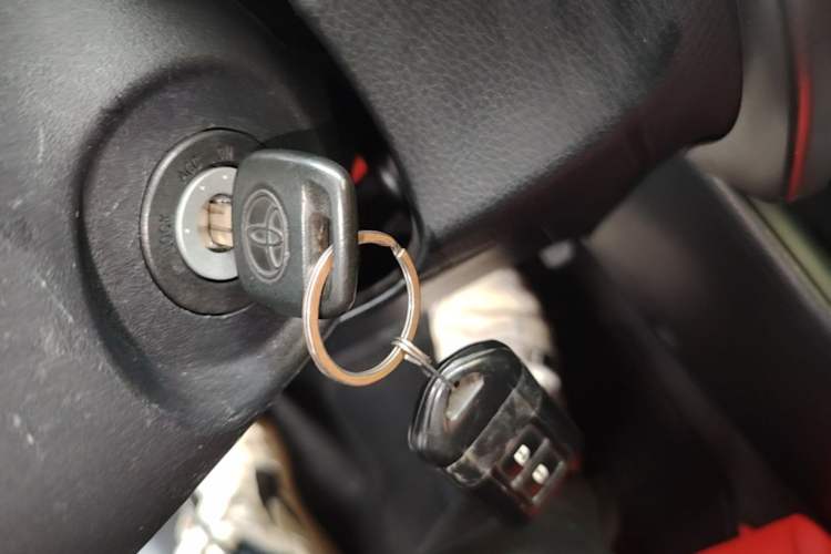 Used Toyota YARiS L Zhi Xiang 2020 1.5L CVT Leading Edition Vehicle Key