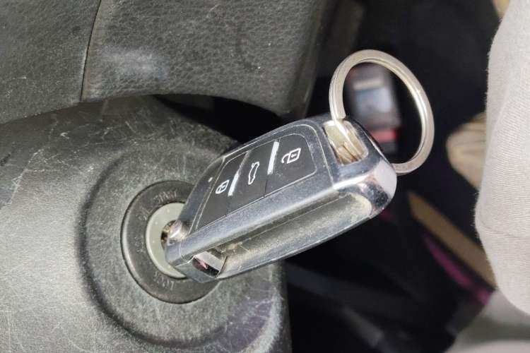 Used Toyota YARiS L Zhi Xiang 2020 1.5L CVT Leading Edition Vehicle Key