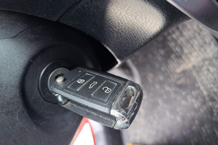 Used Toyota YARiS L Zhi Xiang 2021 1.5L CVT Leading Edition Vehicle Key