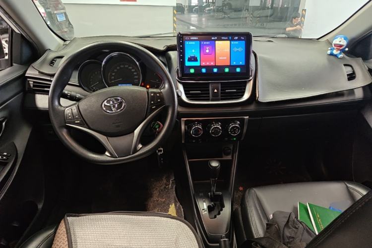 Used Toyota YARiS L Zhi Xiang 2021 1.5L CVT Leading Edition Center Console