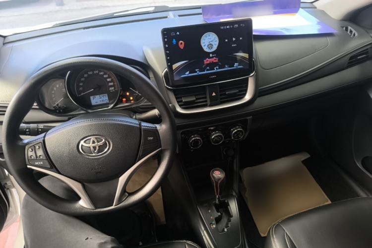 Used Toyota YARiS L Zhi Xiang 2021 1.5L CVT Leading Edition Center Console
