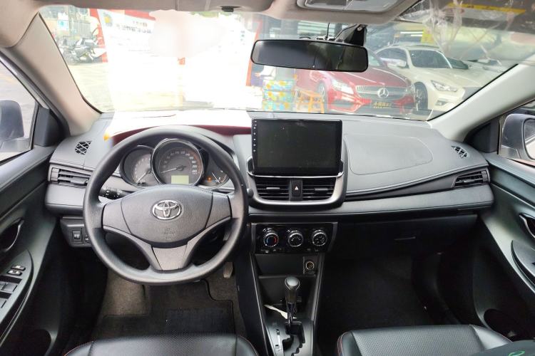 Used Toyota YARiS L Zhi Xiang 2021 1.5L CVT Leading Edition Center Console