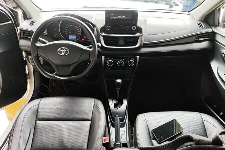 Used Toyota YARiS L Zhi Xiang 2021 1.5L CVT Leading Edition Center Console