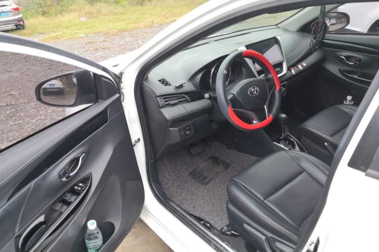 Used Toyota YARiS L Zhi Xiang 2021 1.5L CVT Luxury Edition Driver Seat