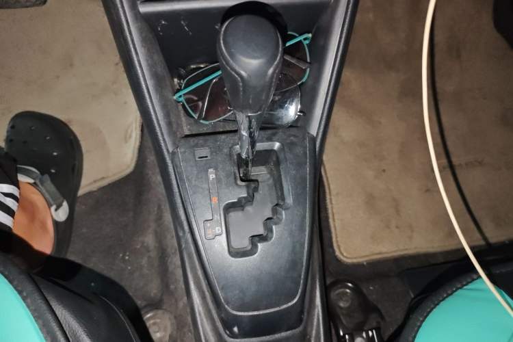 Used Toyota YARiS L Zhi Xiang 2021 1.5L CVT Leading Edition Gear Lever