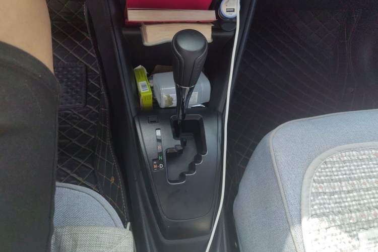 Used Toyota YARiS L Zhi Xiang 2021 1.5L CVT Leading Edition Gear Lever