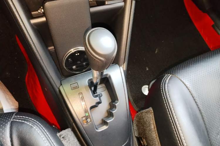 Used Toyota YARiS L Zhi Xiang 2021 1.5L CVT Leading Edition Gear Lever