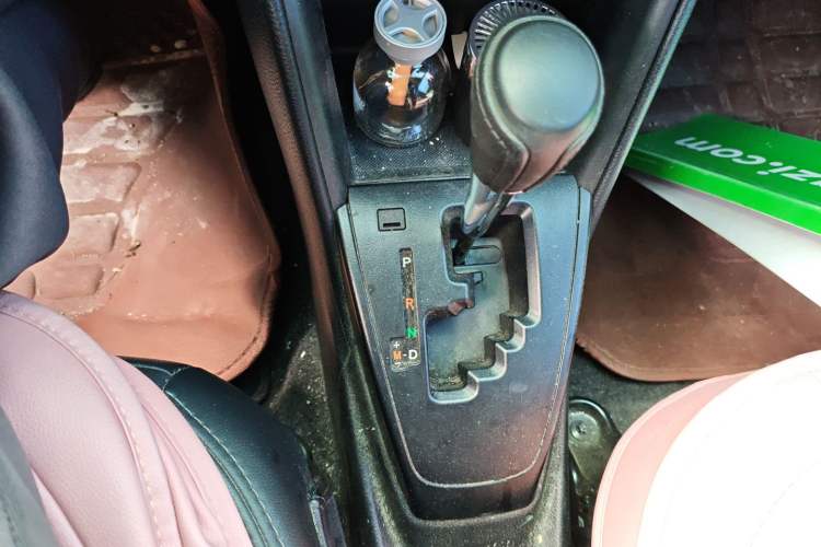 Used Toyota YARiS L Zhi Xiang 2021 1.5L CVT Leading Edition Gear Lever
