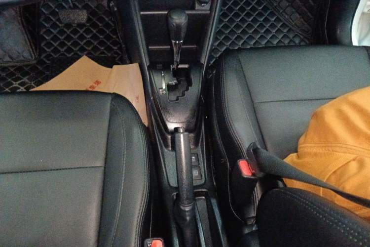 Used Toyota YARiS L Zhi Xiang 2021 1.5L CVT Leading Edition Gear Lever