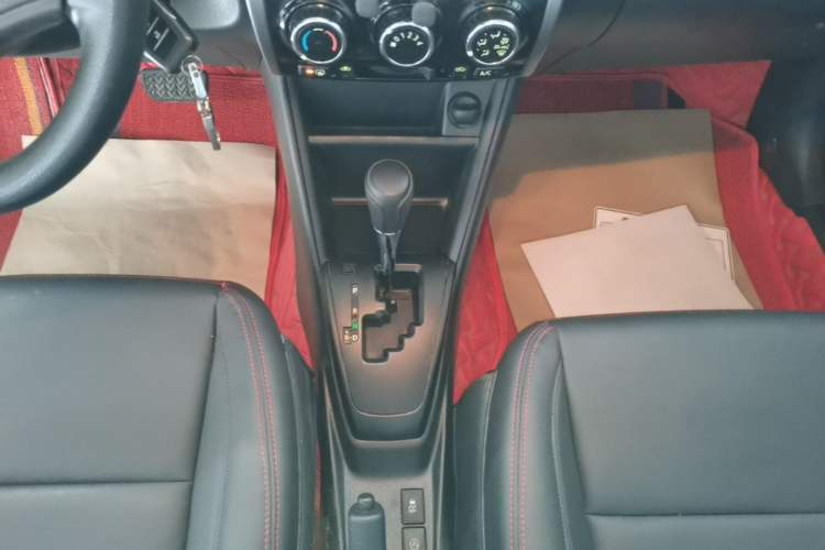 Used Toyota YARiS L Zhi Xiang 2021 1.5L CVT Leading Edition Gear Lever
