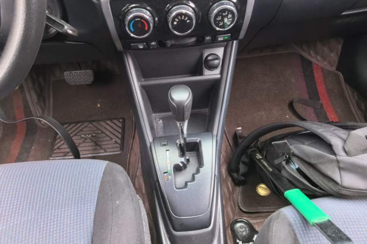 Used Toyota YARiS L Zhi Xiang 2021 1.5L CVT Leading Edition Gear Lever