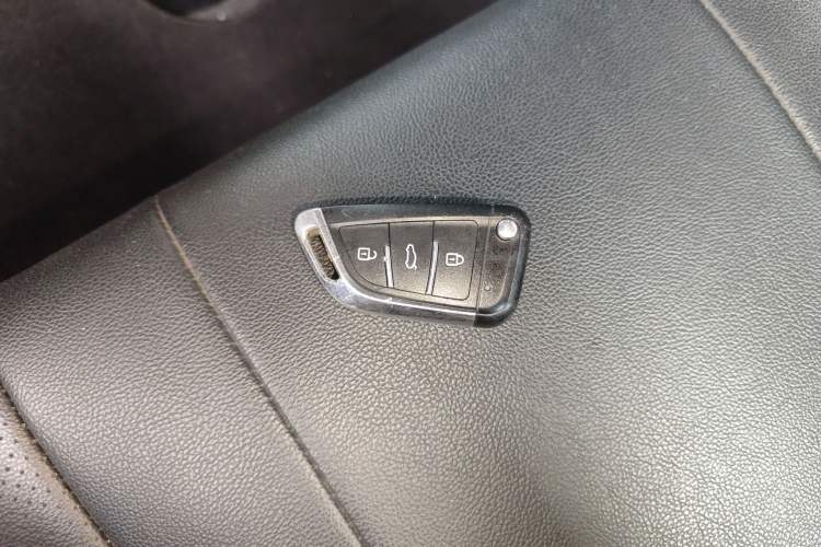 Used Toyota YARiS L Zhi Xiang 2021 1.5L CVT Leading Edition Interior 1