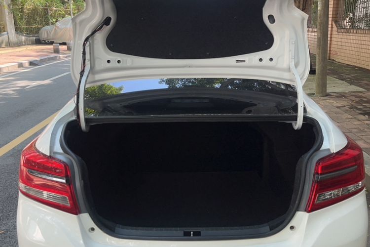 Used Toyota YARiS L Zhi Xiang 2021 1.5L CVT Leading Edition Interior 10