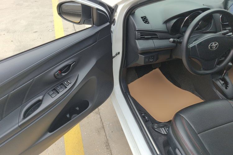 Used Toyota YARiS L Zhi Xiang 2021 1.5L CVT Leading Edition Interior 3