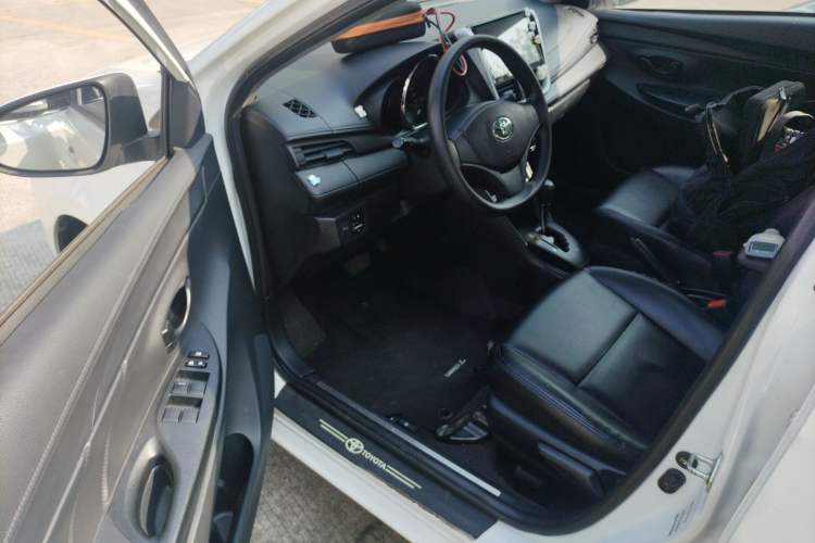 Used Toyota YARiS L Zhi Xiang 2021 1.5L CVT Leading Edition Interior 3