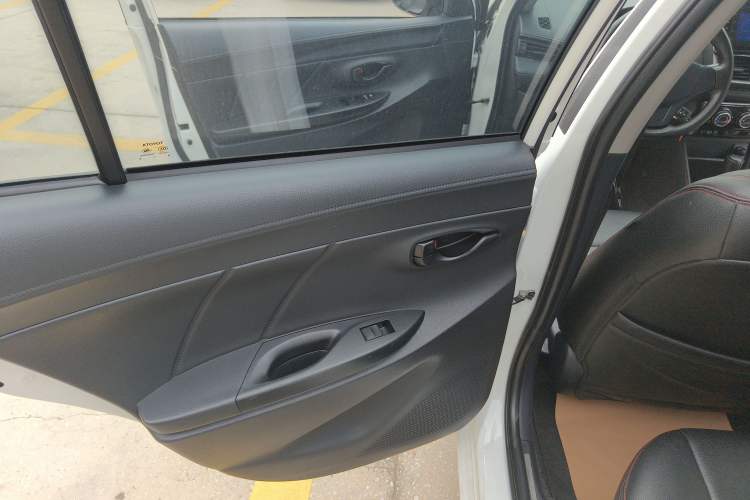 Used Toyota YARiS L Zhi Xiang 2021 1.5L CVT Leading Edition Interior 8