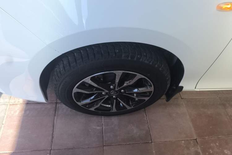 Used Toyota YARiS L Zhi Xiang 2021 1.5L CVT Leading Edition Left Front Wheel Hub