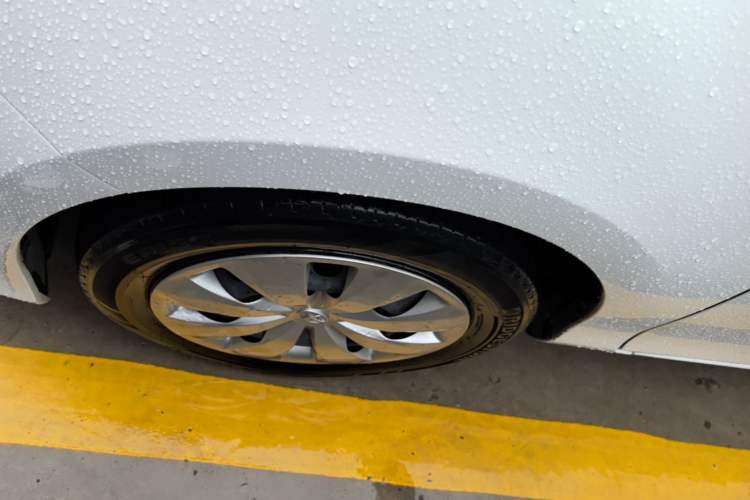 Used Toyota YARiS L Zhi Xiang 2021 1.5L CVT Leading Edition Left Front Wheel Hub