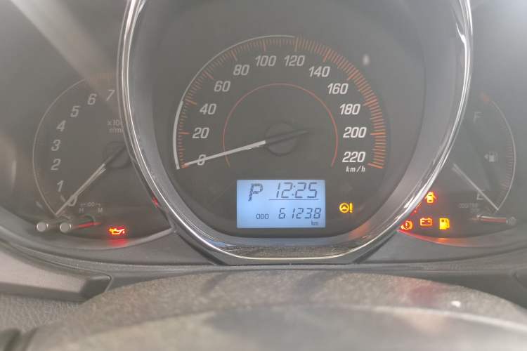 Used Toyota YARiS L Zhi Xiang 2021 1.5L CVT Leading Edition Odometer Close Up